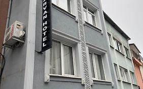 Carvan Hotel